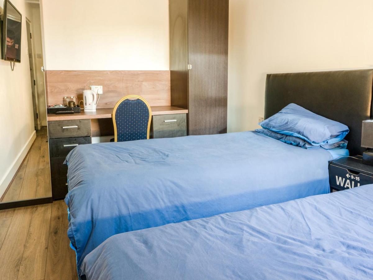 La Tavola Calda Hotel Nuneaton Dış mekan fotoğraf