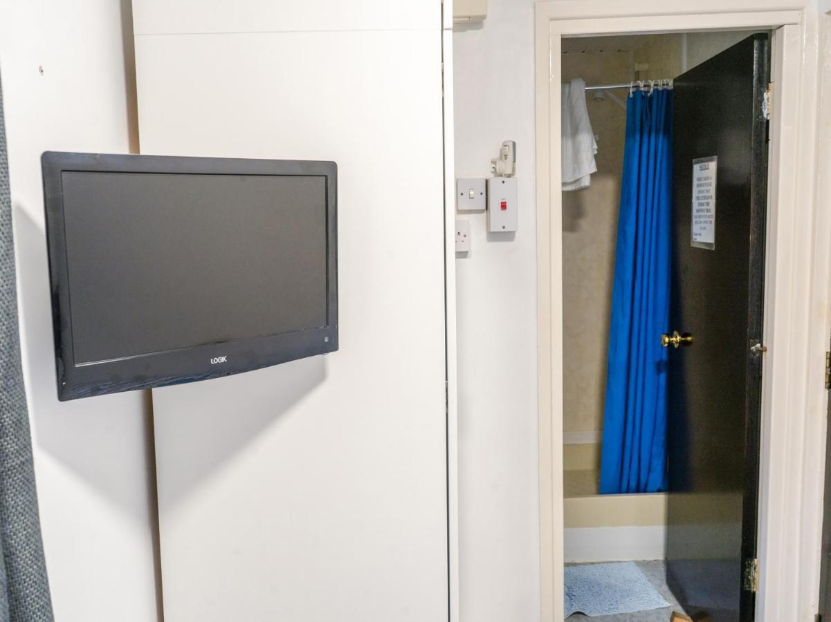 La Tavola Calda Hotel Nuneaton Dış mekan fotoğraf