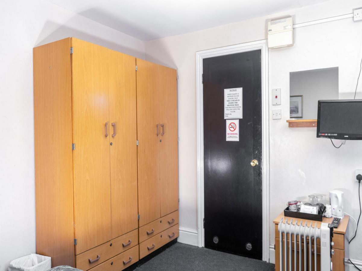 La Tavola Calda Hotel Nuneaton Dış mekan fotoğraf